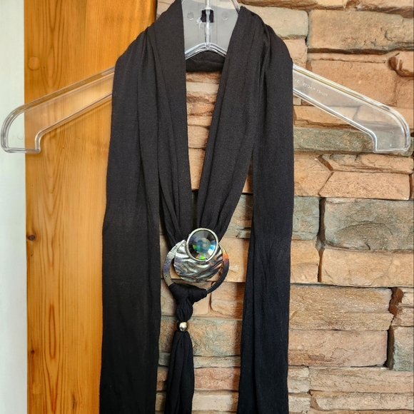 Scarf with jewelry attached - Picture 1 of 4